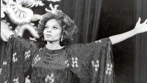 Mahogany (1975)