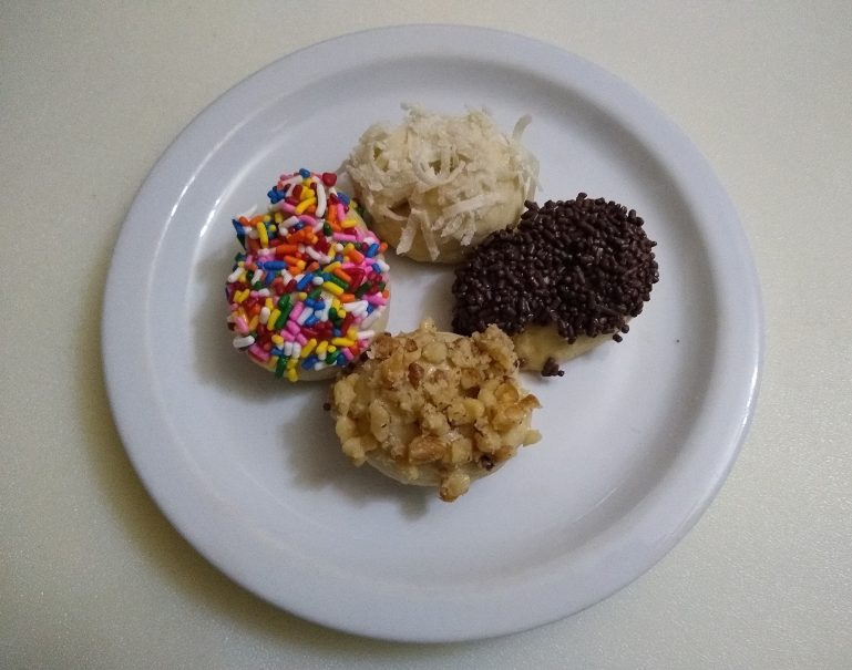 Italian Christmas Cookies (knots)